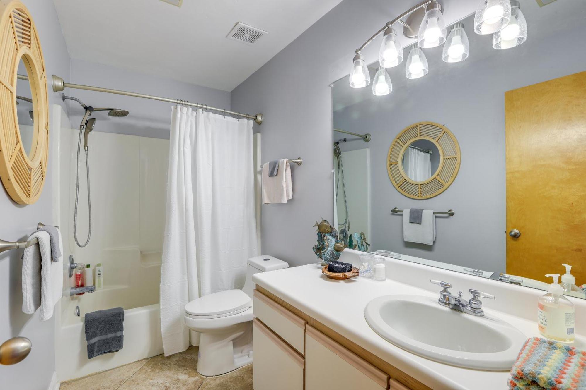 Beachfront Cedar Key Retreat With Pool Access! Ngoại thất bức ảnh