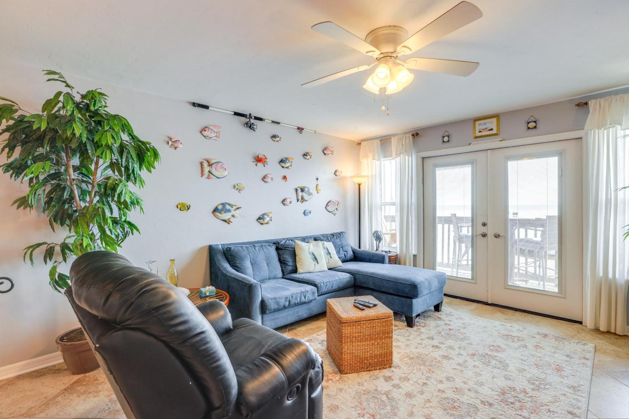 Beachfront Cedar Key Retreat With Pool Access! Ngoại thất bức ảnh